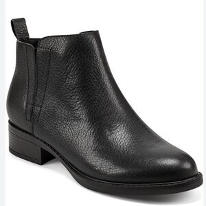 Easy Spirit Black Textured Ankle Booties